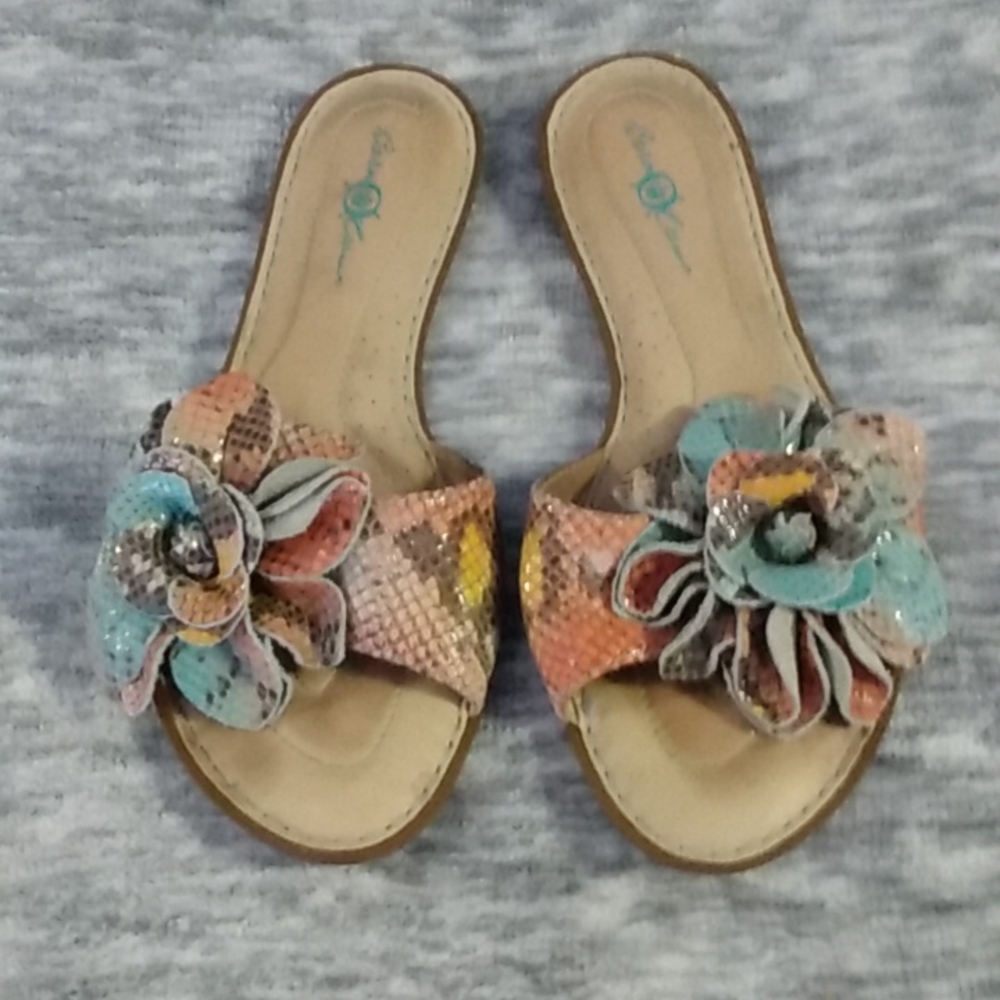 Barn crown size 9 Women s sandle s